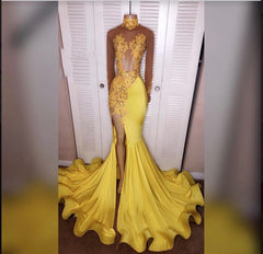 2024 Junoesque Yellow Split Mermaid/Trumpet Long Sleeve Satin Prom Dresses