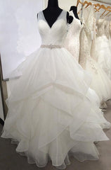 2025 New Arrival Sweetheart Organza Ruffles Backless Pleated Ball Dresses