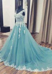 Sleeveless V Neck Chapel Train A-line/Princess Tulle Prom Dress With Hem Appliqued Lace