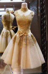 A-Line High Neck Knee-Length Champagne Short Homecoming Dress 2025 with Appliques