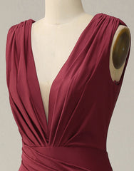 Burgundy Mermaid V-Neck Long Glitter Prom Dress With Pleating