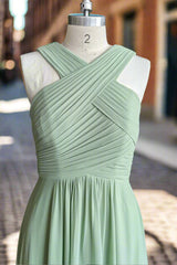 A Line Halter Chiffon Green Pleated Long Bridesmaid Dress