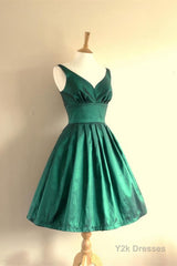 V Neck Green Short Handmade Charming Homecming Simple Homecoming Dresses