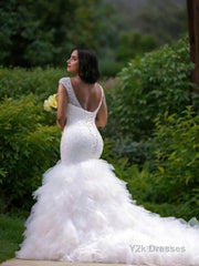 Trumpet/Mermaid V-neck Cathedral Train Tulle Wedding Dresses With Beading